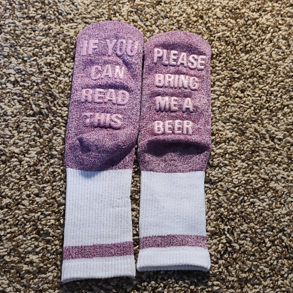 Socks men burgundy red/pink saying slipper socks